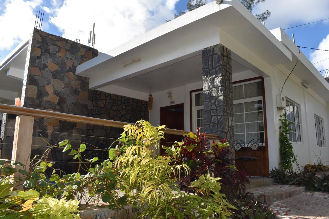 Les Antigones Bed & Breakfast Port Mathurin Exterior photo