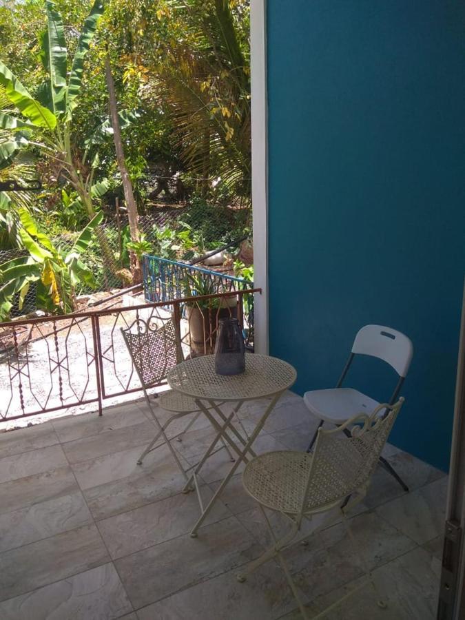 Les Antigones Bed & Breakfast Port Mathurin Exterior photo