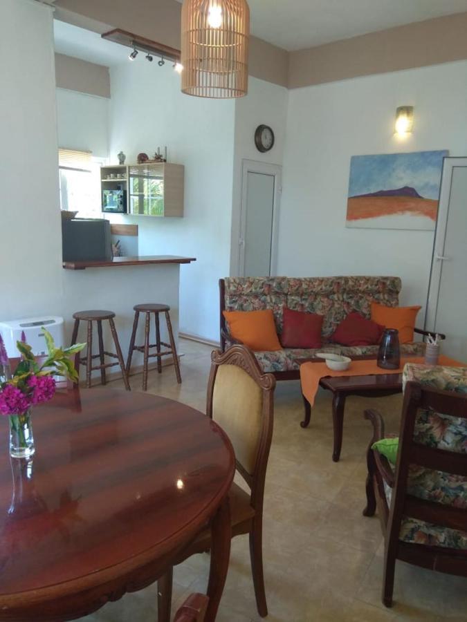 Les Antigones Bed & Breakfast Port Mathurin Exterior photo